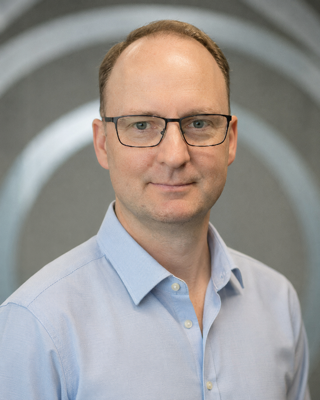 Portrait of Rob Warner